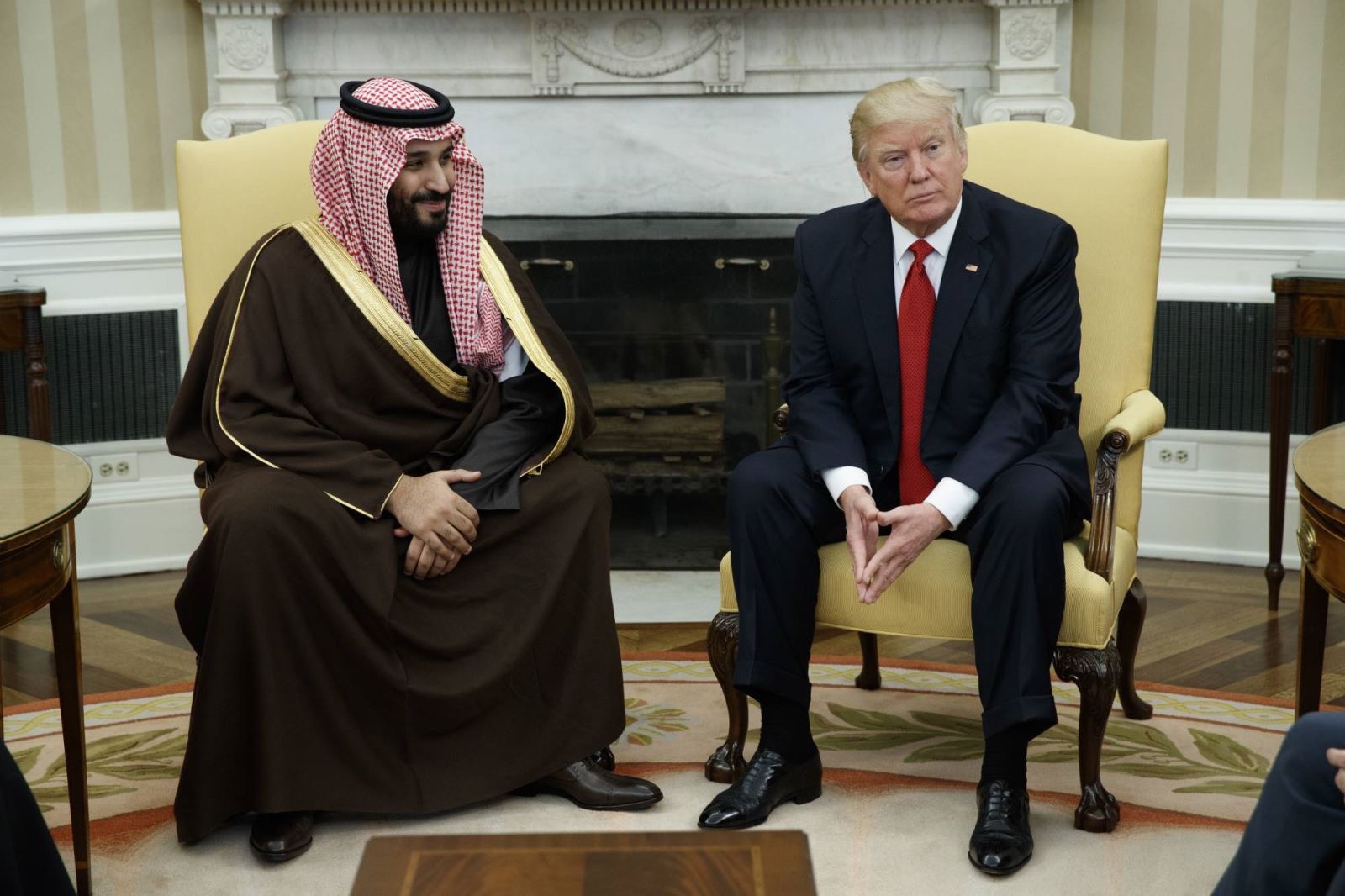 ترمب تحدث هاتفيا إلى ولي العهد محمد بن سلمان