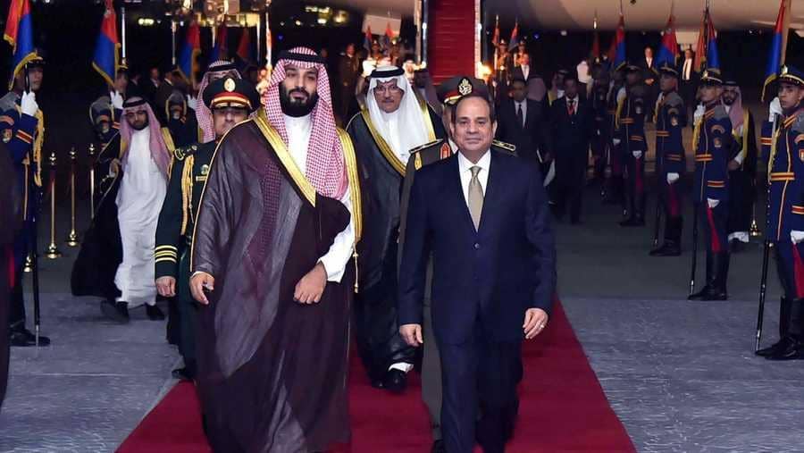 الرئيس المصري يستقبل ولي العهد السعودي بالقاهرة