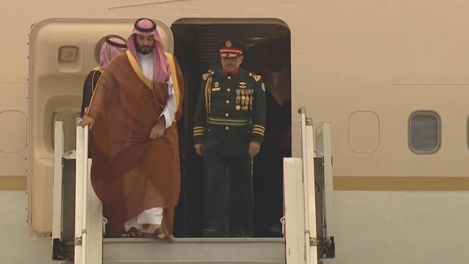 ولي العهد السعودي يصل إلى الأرجنتين لحضور قمة الـ20