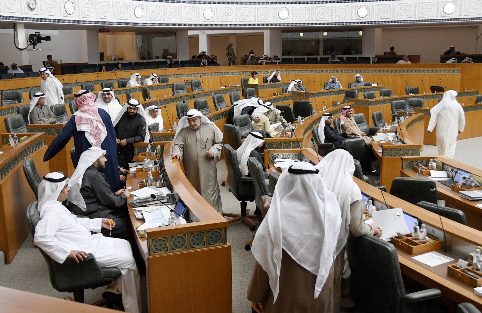 &ldquo;الجلسة التكميلية&rdquo;.. مداولة أولى &ldquo;تنظيم بيع واستيراد المنتجات الغذائية وإنشاء المختبرات&rdquo; وتعديلات العمل في &ldquo;الأهلي&rdquo;