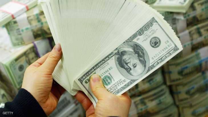 المليونير المحظوظ.. فاز بجائزتي يانصيب في 5 شهور