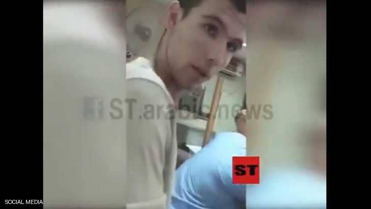حافظ الأسد الحفيد &ldquo;ينتظر دوره&rdquo;.. ورواد مواقع التواصل يسخرون