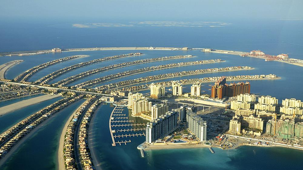 الإمارات ترحل موظفا &ldquo;أشاد&rdquo; بمذبحة نيوزيلندا