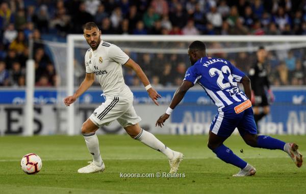ريال مدريد يسقط بطعنة قاتلة في ألافيس