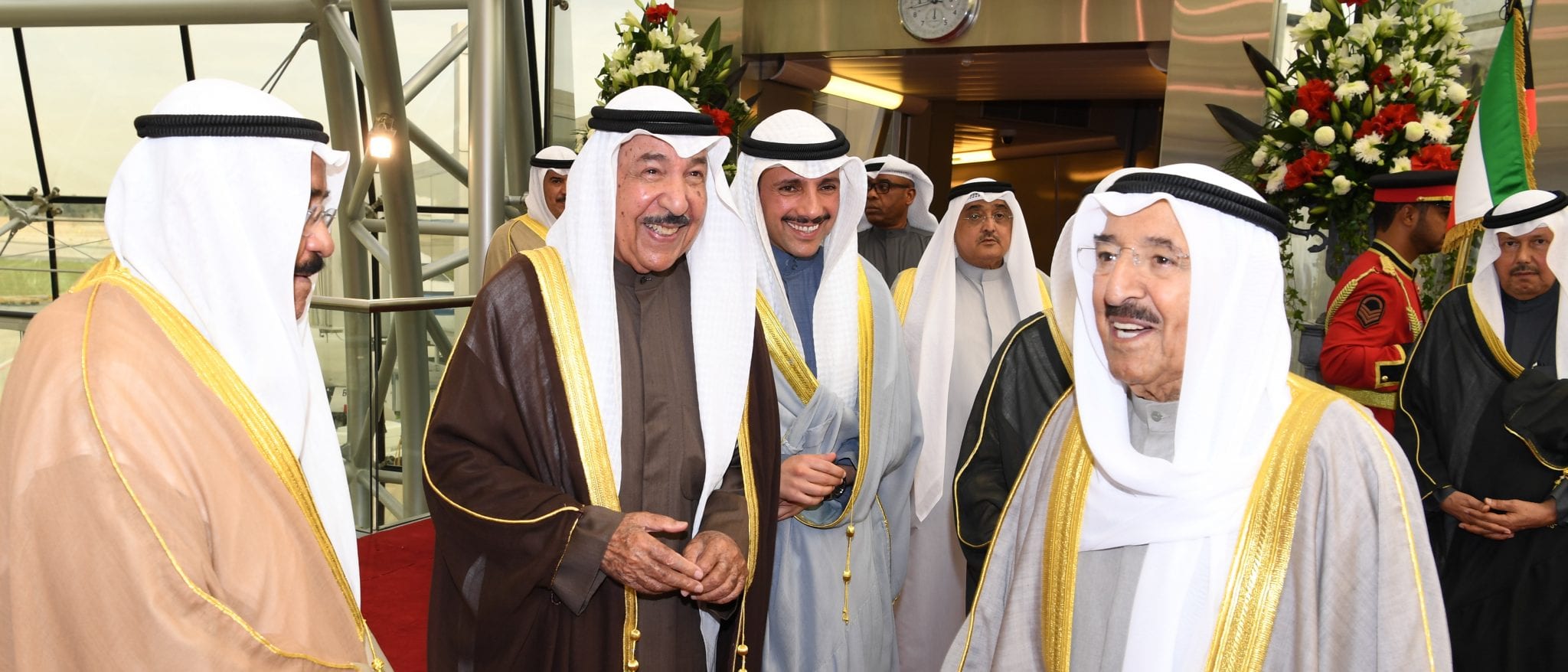سمو أمير البلاد يتوجه إلى السعودية لترؤس وفد الكويت بالقمة الخليجية ال39