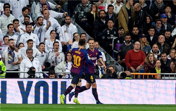 برشلونة يواصل إهانة ريال مدريد ويقتل أحلامه في الليجا