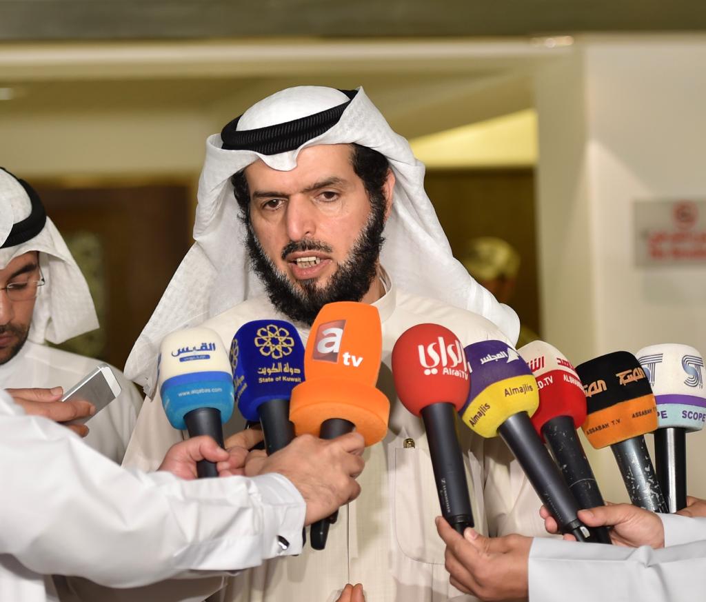 الدمخي: الوزير الروضان من أنشط الوزراء في خدمة الشباب والمشاريع الصغيرة