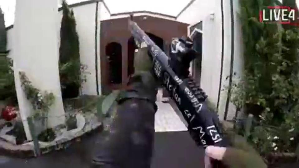 فيسبوك&rdquo; يحذف فيديو مجزرة مسجد نيوزيلاندا