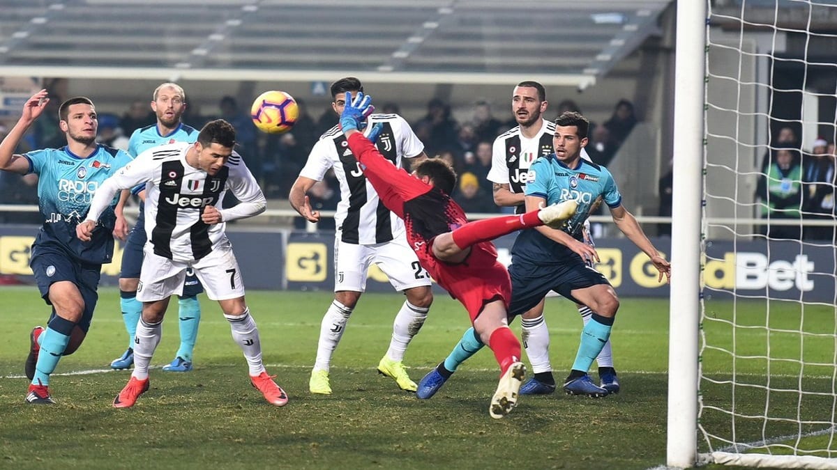 رونالدو ينقذ يوفينتوس من الهزيمة أمام أتلانتا في الدوري الإيطالي (فيديو)