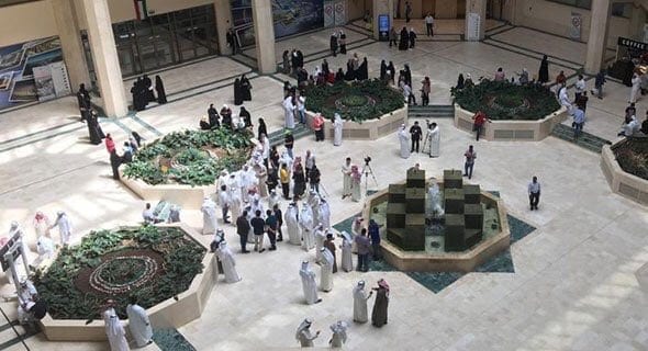 اعتصام عدد من مهندسي &ldquo;الأشغال&rdquo; احتجاجاً على إيقاف &ldquo;بدل الموقع&rdquo;