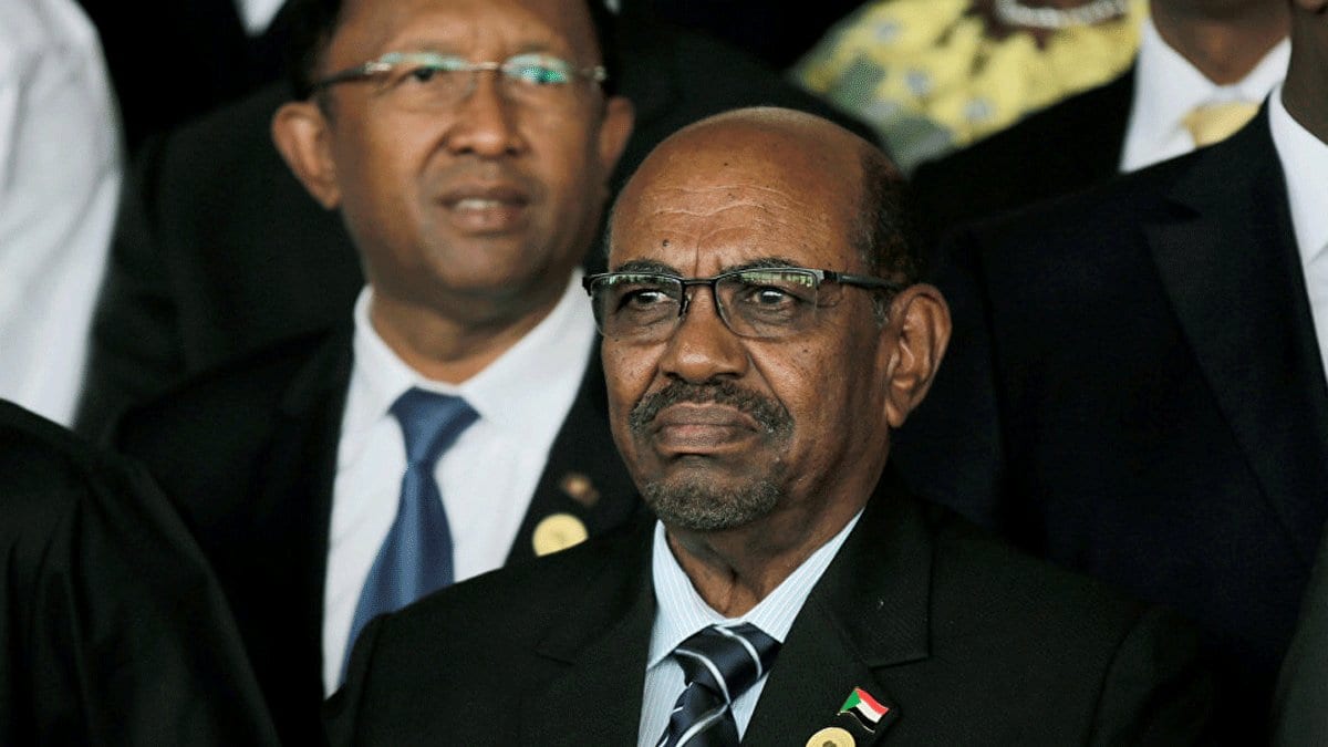 الرئيس السوداني: &ldquo;خونة&rdquo; و&rdquo;مرتزقة&rdquo; وراء أعمال التخريب الأخيرة
