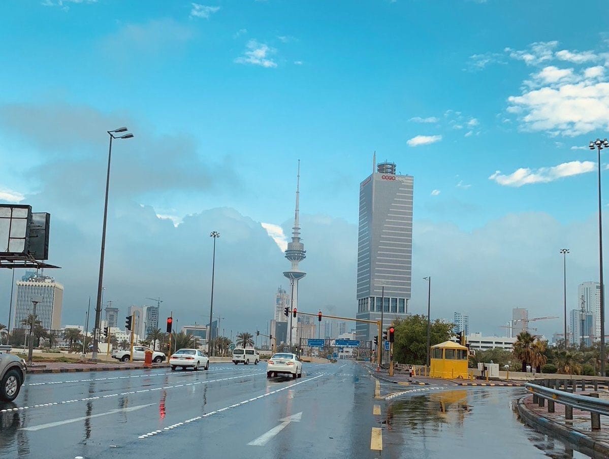 #طقس_الكويت : فرصة أمطار خفيفة إلى متوسطة مساء اليوم تصبح غزيرة نهار غد